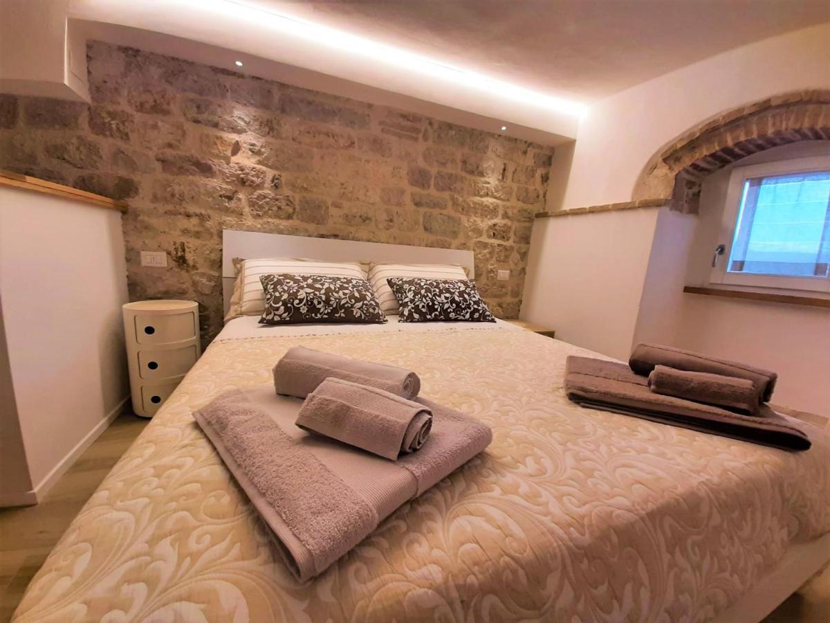Appartamento Gattapone 9 Gubbio Bagian luar foto