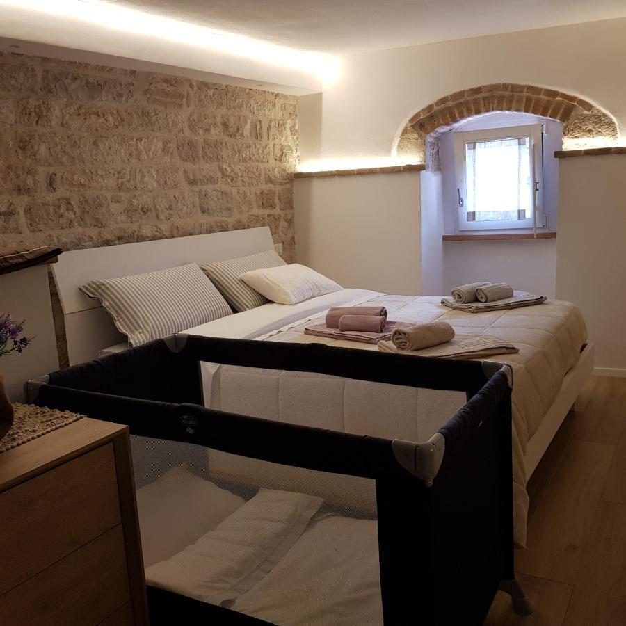Appartamento Gattapone 9 Gubbio Bagian luar foto