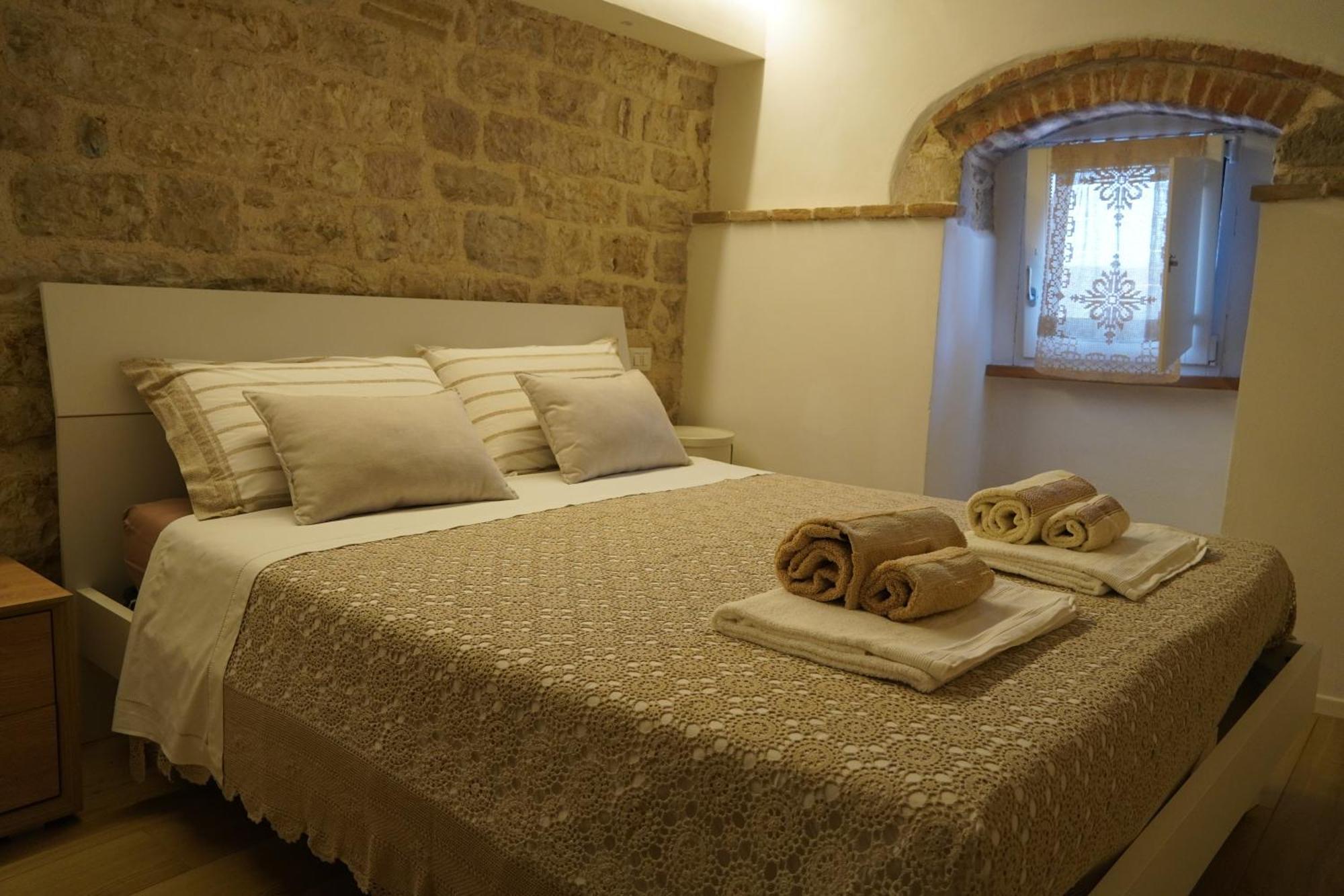 Appartamento Gattapone 9 Gubbio Bagian luar foto